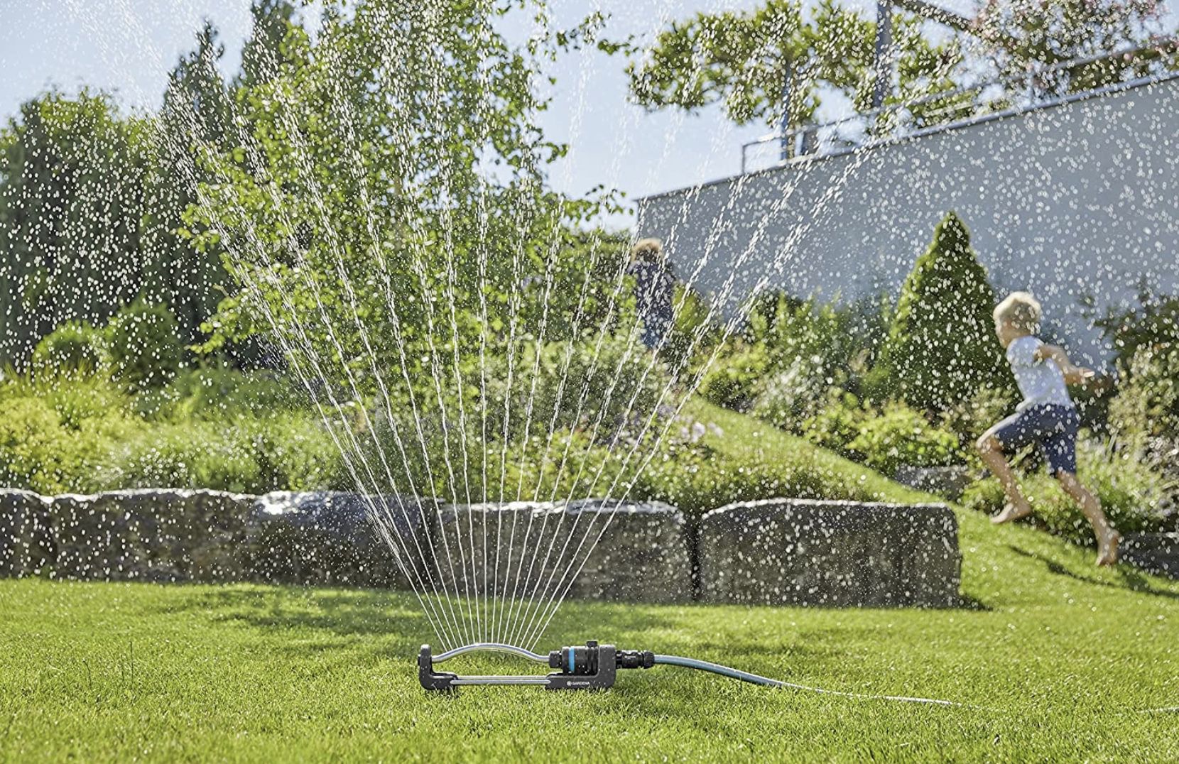 Gardena EcoLine Viereckregner für Flächen von 90 bis 220 m² für 14,95€ (statt 23€)