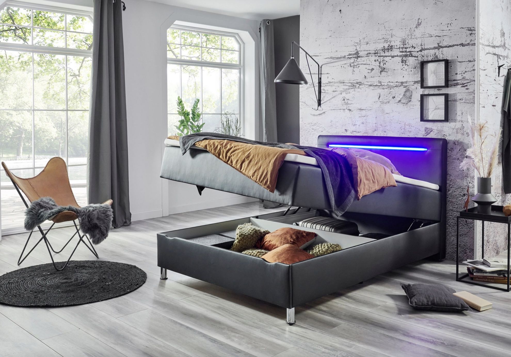 meise.möbel Boxbett (140cm x 200cm) mit LED Beleuchtung sowie Bettkasten & Topper für 629,94€ (statt 780€)