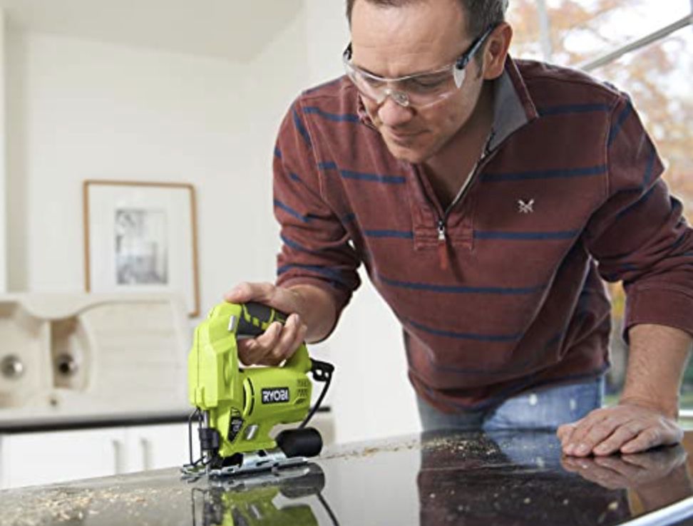 Ryobi RJS720 G Einhandstichsäge mit 19mm Hubläge für 29€ (statt 40€)