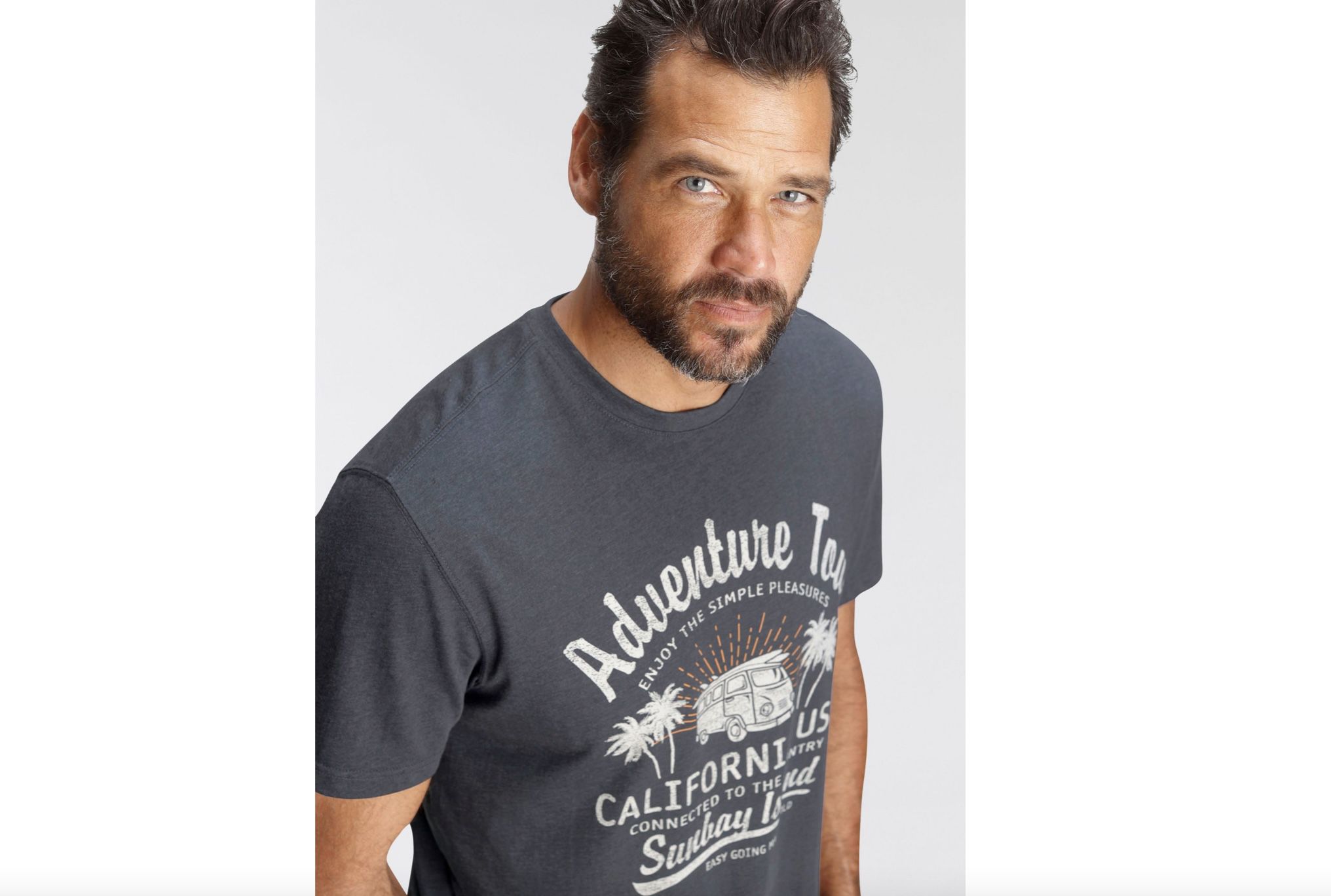 Mans World T Shirt mit großflächigem Print für 12,94€ (statt 16€)