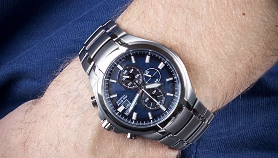 Citizen Eco Drive Su­per Ti­ta­ni­um Chrono für 179,10€ (statt 257€)