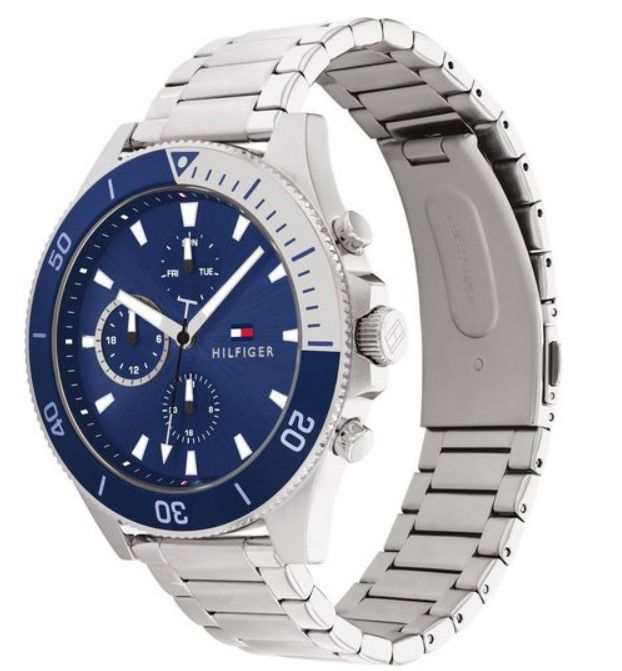 Tommy Hilfiger Larson 46mm Herren Armband Uhr für 83,30€ (statt 101€)