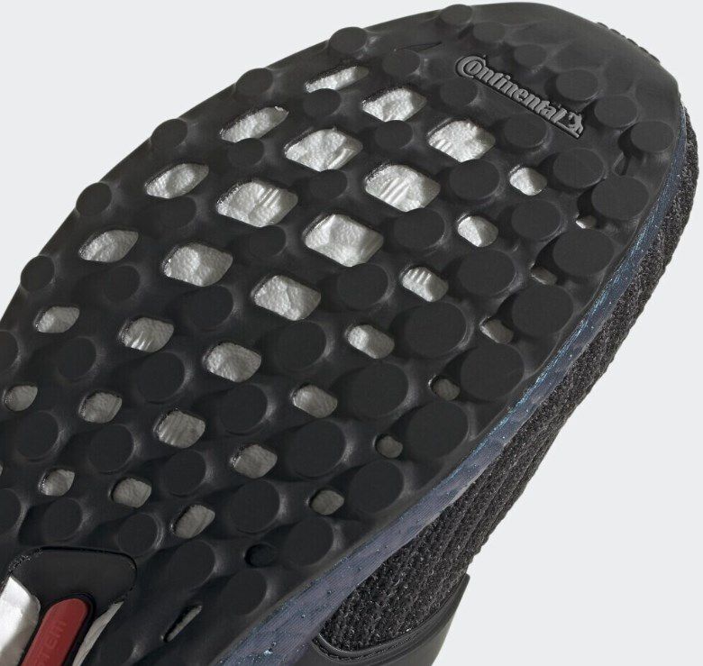 Adidas UltraBOOST in Schwarz/Grün für 87,96€ (statt 104€)