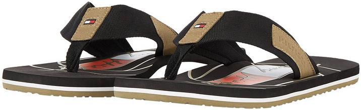 Tommy Hilfiger Embossed Hilfiger Beach Sandal Herren Zehentrenner für 28,12€ (statt 35€)