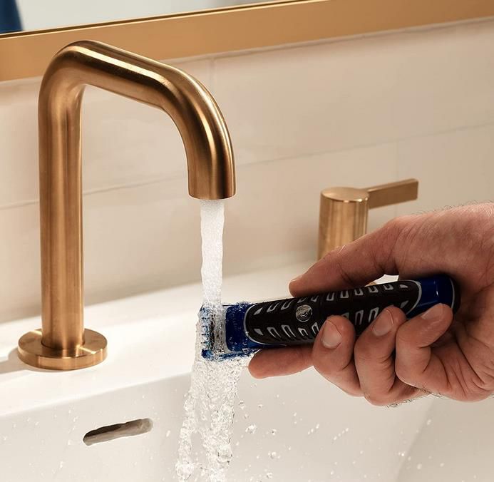 Gillette 4 in 1 Präzisions Styler mit Barttrimmer, Rasierer, Rasierklinge und Aufsätze für 13,99€ (statt 23€)