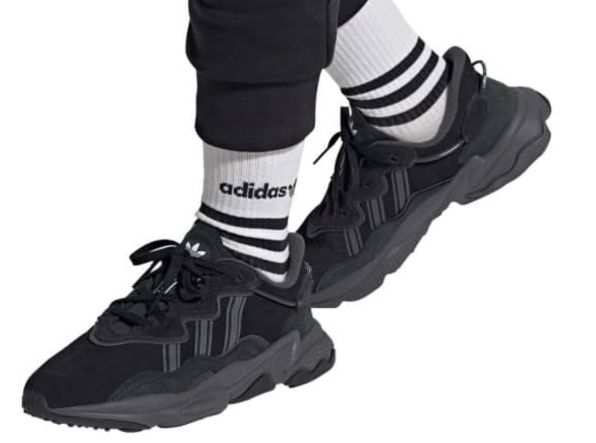 adidas Ozweego Sneaker in Schwarz für 63,92€ (statt 74€)