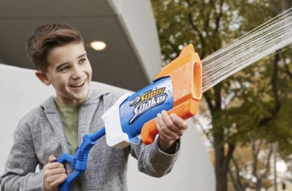 Nerf Super Soaker Rainstorm Wasserpistole für 4,99€ (statt 13€)