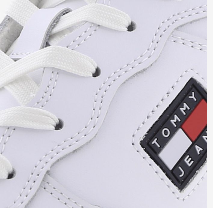 Tommy Jeans Mid Leather Sneaker für 55,99€ (statt 80€)   42, 43, 46