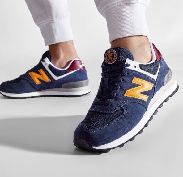 New Balance ML574HW2 Herren Sneakers Dunkelblau für 64,60€ (statt 76€)