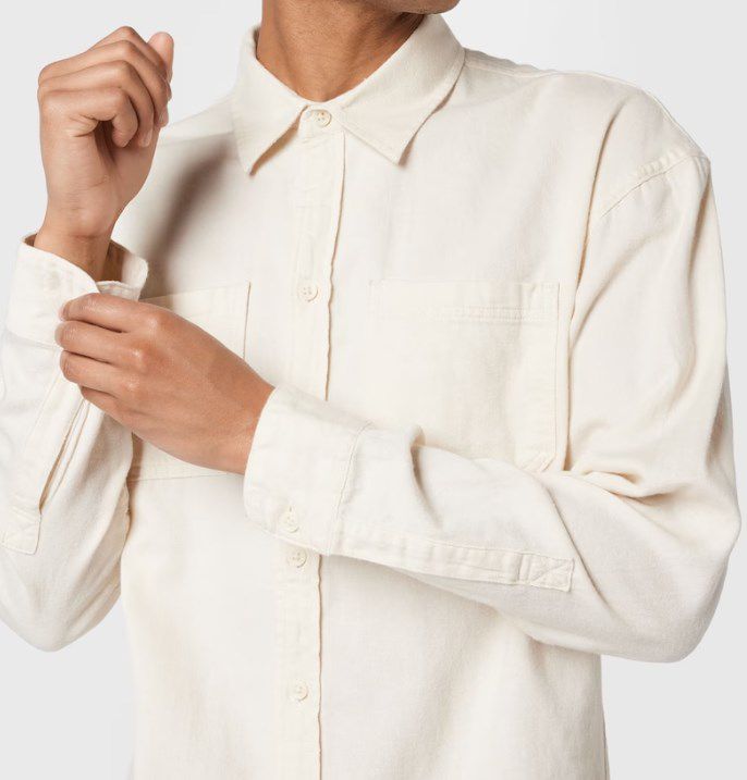 Hollister Hemd in Creme aus 100% Baumwolle für 13,95€ (statt 40€)