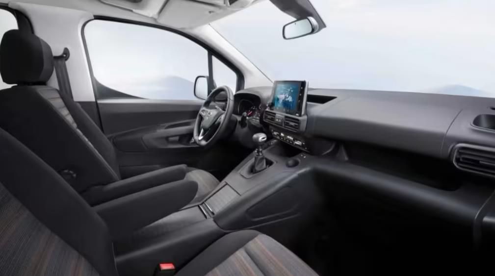 Privat: Opel Combo Life Elegance  1.2 Turbo mit 130PS für 189€ mtl.   LF: 0,62