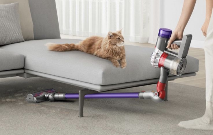 💨 Sauber! DYSON V8 ORIGIN (2022) Stielsauger mit Akku für 255,94€ (statt 329€)