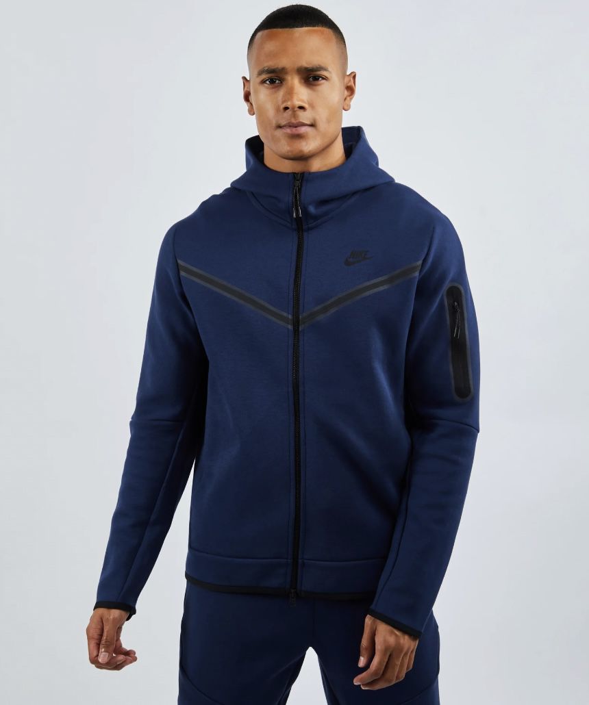 Nike Tech Fleece Windrunner Full Zip Hoodie für 57,49€ (statt 83€)