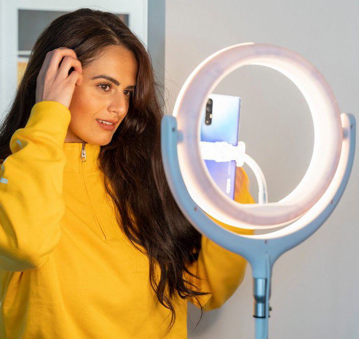 4smarts LoomiPod Selfie Ringlicht mit Stativ für 59,99€ (statt 83€)