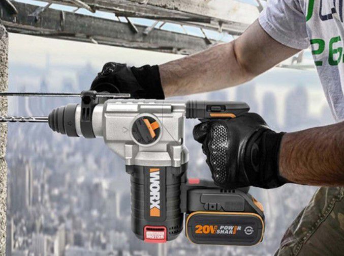 Worx WX380 Akku Bohrhammer inkl. Koffer & Akkus für 208,90€ (statt 341€)