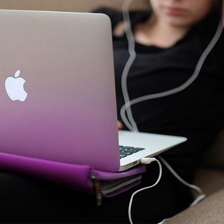 Apple-Bildungsrabatt für Studierende – und eine Apple Gift Card gibt es derzeit obendrauf