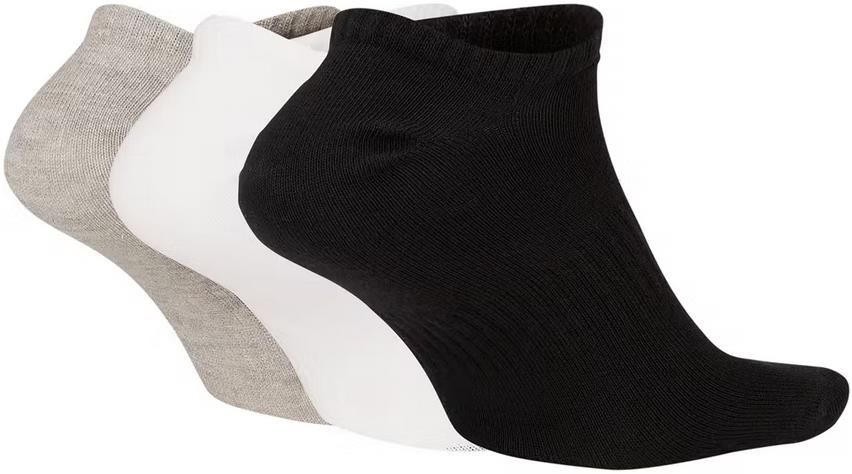 3er Pack NIKE Everyday Lightweight Sneakersocken für 9,38€ (statt 13€)