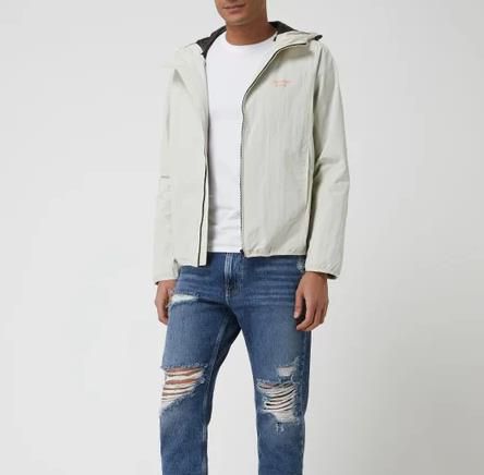 Calvin Klein Jeans Stacked Logo Windbreaker für 33,99€ (statt 56€)   Gr.: M + L