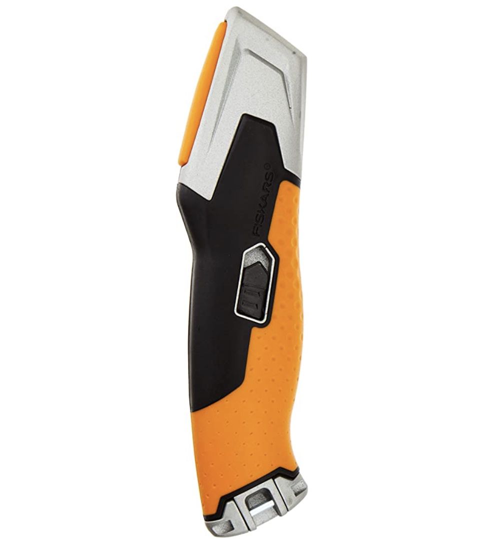 Fiskars Universalmesser mit einziehbarer Klinge für 15,83€ (statt 21€)   Prime