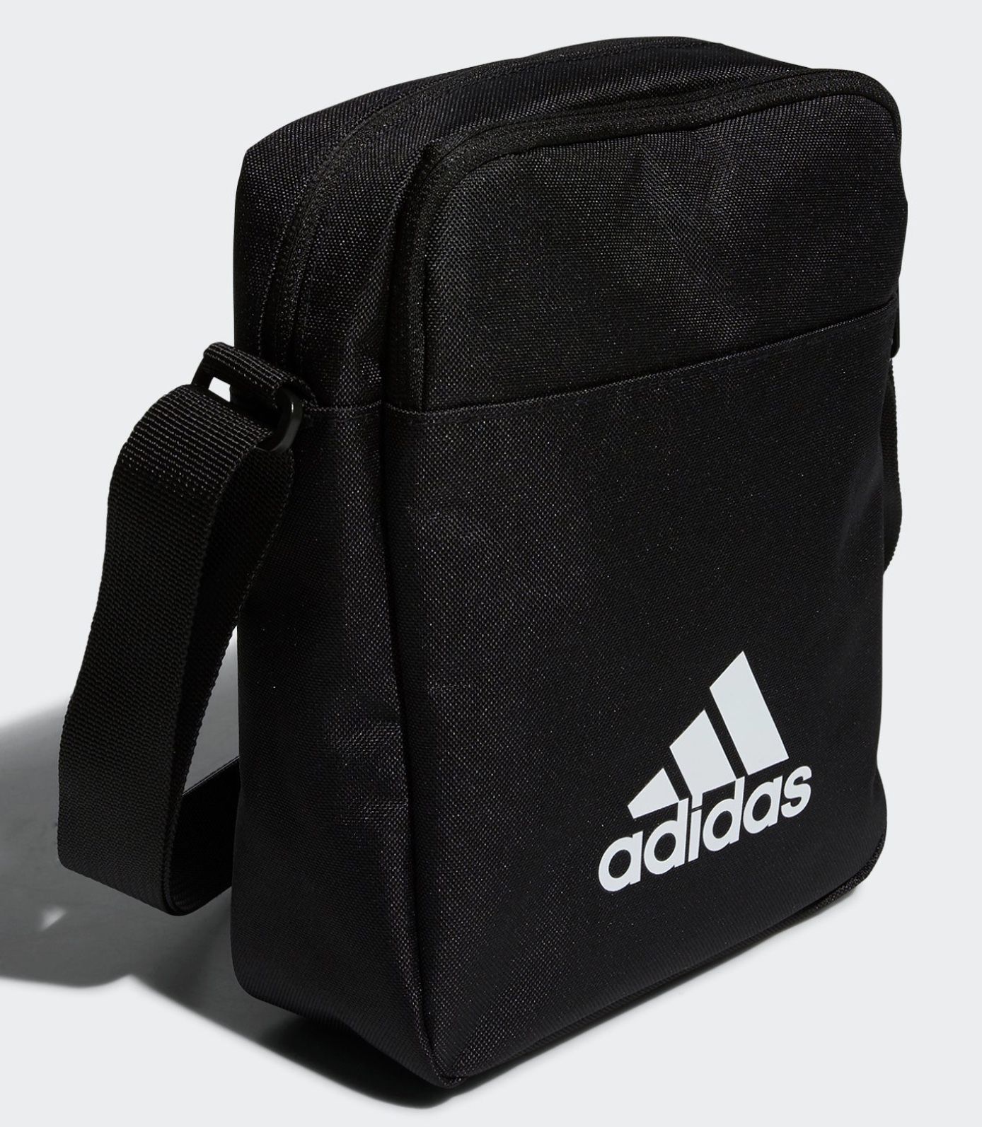 adidas Classic Essential Organizer Umhängetasche mit 4L für 8,99€ (statt 18€)   Prime