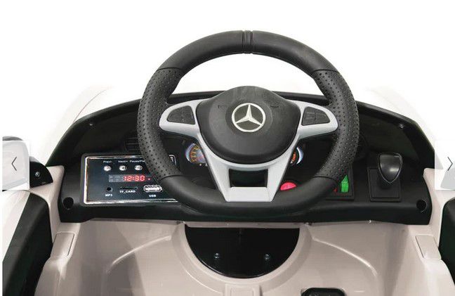Mercedes AMG Cabrio mit Fernbedienung für 189€ (statt 229€) für Kinder