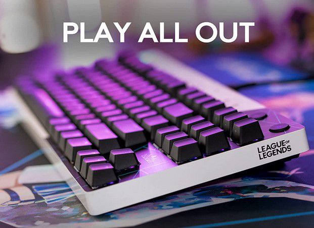 Logitech G PRO K/DA mechanische RGB Gaming Tastatur für 89,90€ (statt 100€)