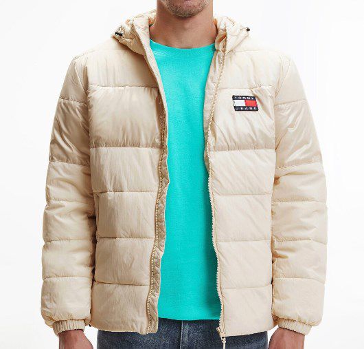 Tommy Jeans Light Puffer Steppjacke in Beige (Smooth Stone) ab 77,39€ (statt 119€)