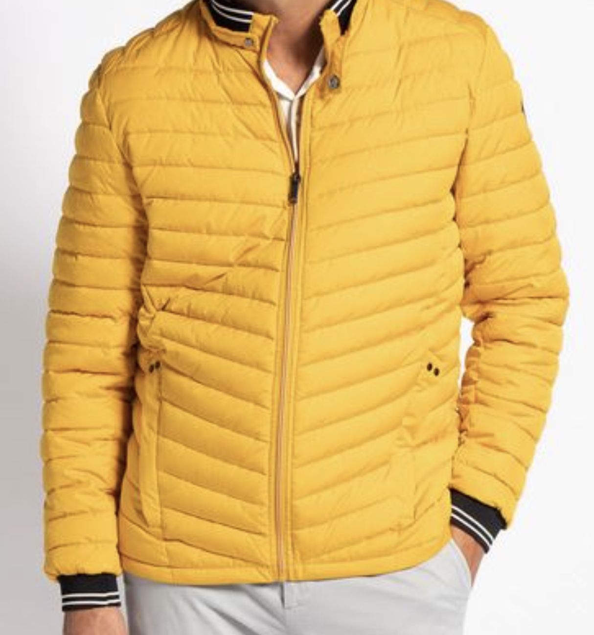 St. Moors Herren Steppjacke in Senf Gelb für 21,94€ (statt 48€)