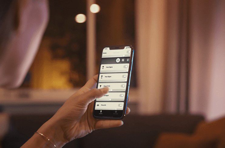 4x Philips Hue White E27 (9W) Warmweiß für 29,99€ (statt 45€)