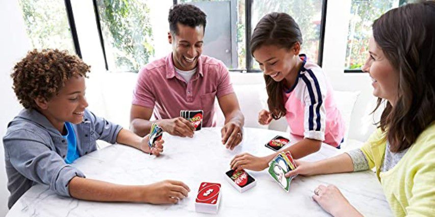 Mattel UNO Remix   Individuell gestaltbares Kartenspiel für 5,77€ (statt 8€)