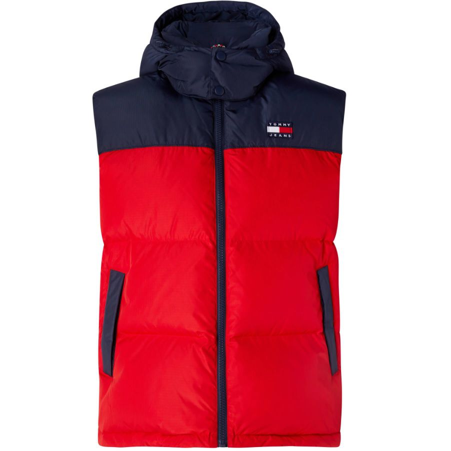 Tommy Jeans Steppweste ALASKA mit Daunenfüllung für 130,44€ (statt 160€)