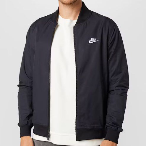 Nike Sportswear leicht gefütterte Bomberjacke in Schwarz für 40,72€ (statt 49€)