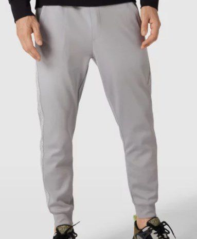 Hugo Daky222 Sweatpants mit Galonstreifen in Weiß für 55,99€ (statt 90€)