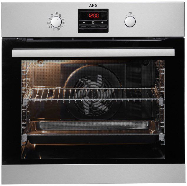 AEG BPC33102BA Einbaubackofen mit Backauszug für 613,95€ (statt 730€)