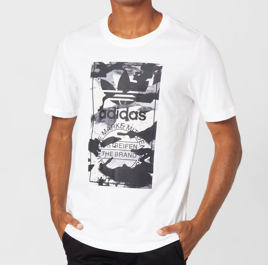 adidas Originals Graphics Camo T Shirt für 25,90€ (statt 31€)