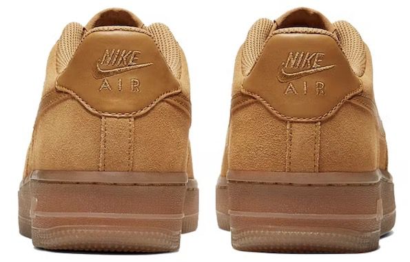 Nike Air Force 1 LV8 Kinder Wildleder Sneaker ab 51,98€ (statt 93€)