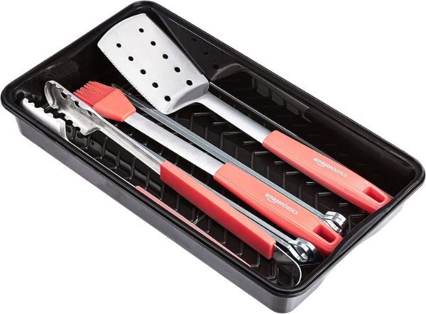 Amazon Basics Grilltablett und Grillbesteck Set für 7,79€ (statt 13€)   Prime