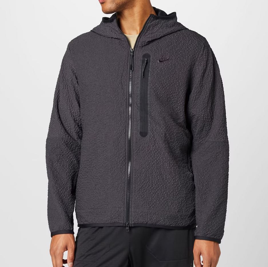 Nike Sportswear Troyer Jacke für 71,92€ (statt 91€)