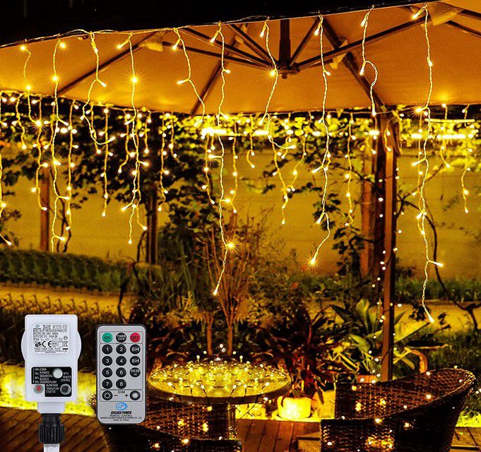 Sundom 200 LED Eiszapfen Vorhang 5m für 9,99€ (statt 20€)   Prime