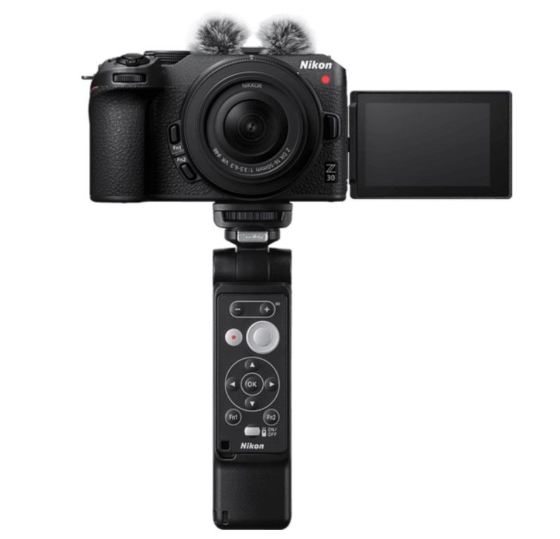 MediaMarkt CC Aktion: z.B. NIKON Z 30 Vlogger Kit 4K Systemkamera für 839€ (statt 888€)