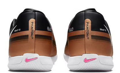 Nike Phantom GT2 Academy IC Unisex Hallenschuhe für 35,89€ (statt 70€)