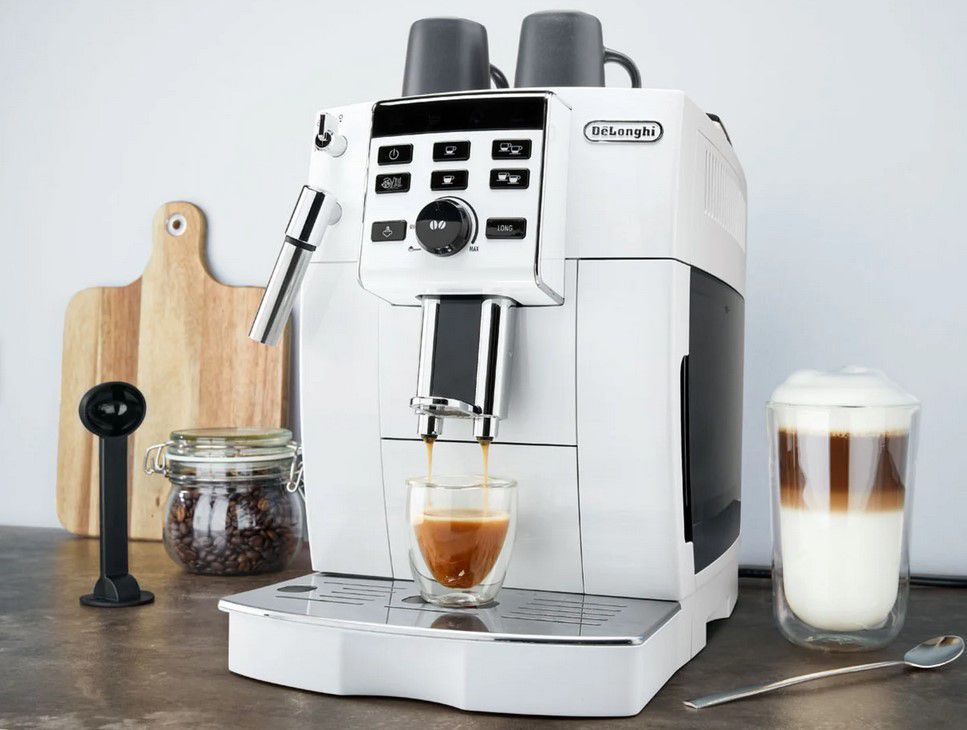 Delonghi ECAM13.123 Super Kompakt Kaf­fee­voll­au­to­mat ab 279€ (statt 399€)