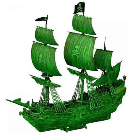 Revell 05435 Geisterschiff mit Nachtleuchtfarbe für 9,99€ (statt 19€)   Prime