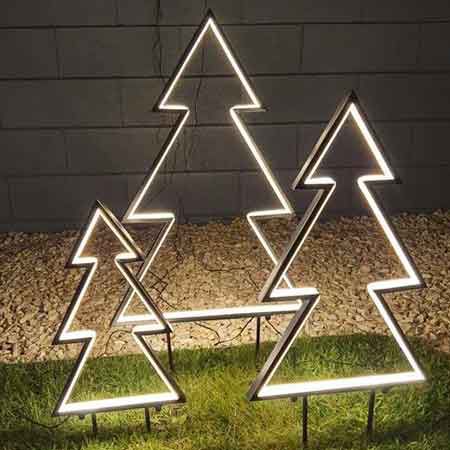 Starmax LED Gartenstecker Tanne mit 153 LED, 25x50cm ab 17,99€ (statt 30€)