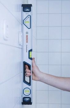 Bosch Professional Wasserwaage 60 cm mit Durchgriffsöffnung für 34,99€ (statt 41€)