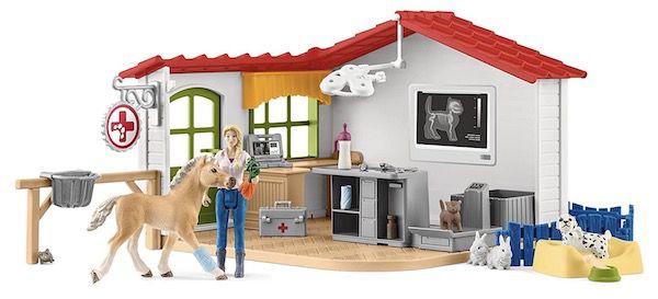 schleich 42502 Tierarzt Praxis mit Haustieren für 28,98€ (statt 39€)