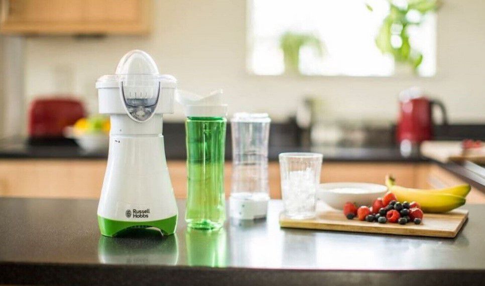 Russell Hobbs Explore Mix & Go Smoothie Maker für 27,99€ (statt 39€)