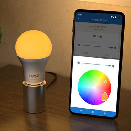 5er Pack AVM FRITZ!DECT 500 LED Glühbirne für 79€ (statt 130€)