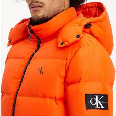 Calvin Klein Jeans Steppjacke Essentials Down Jacket in Orange ab 71,39€ (statt 170€)