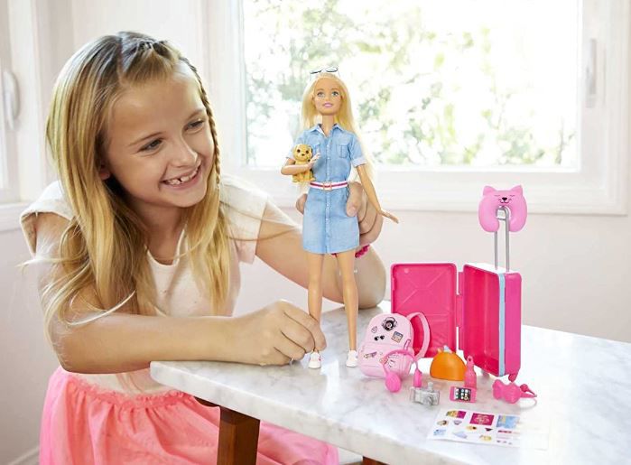 Barbie Travel Puppe mit Hündchen und Zubehör für 15€ (statt 25€)   Prime